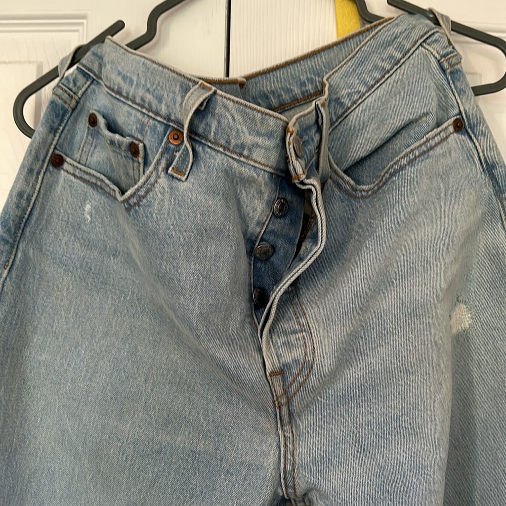 Levi’s 501 skinny with distressing - Picture 2 of 7